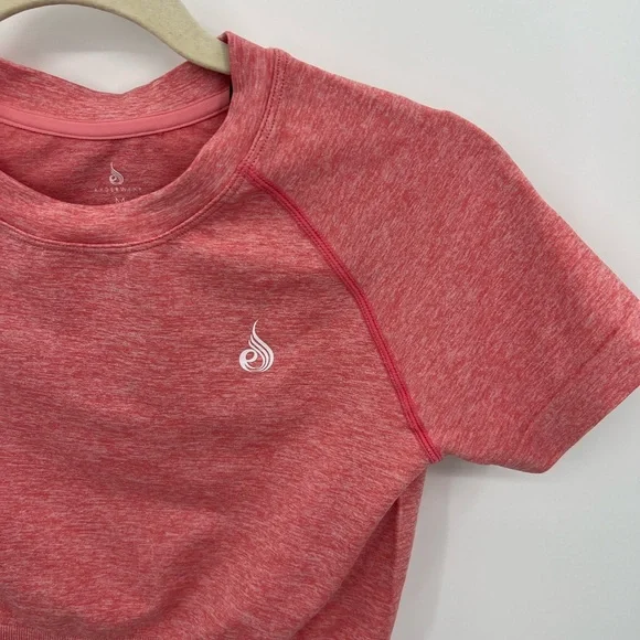 Ryderwear Essential Seamless crop tee - Picture 3 of 7